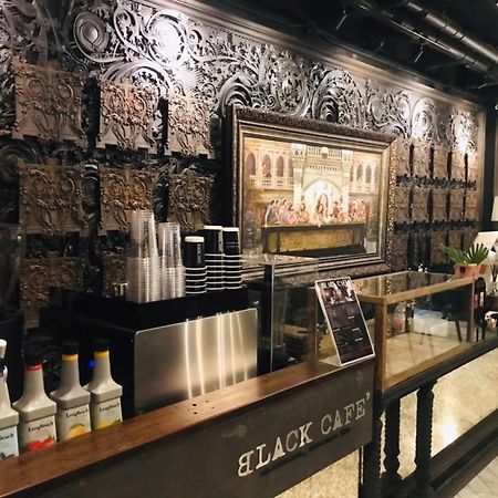 Shade House - Phuket Downtown Hostel Екстериор снимка