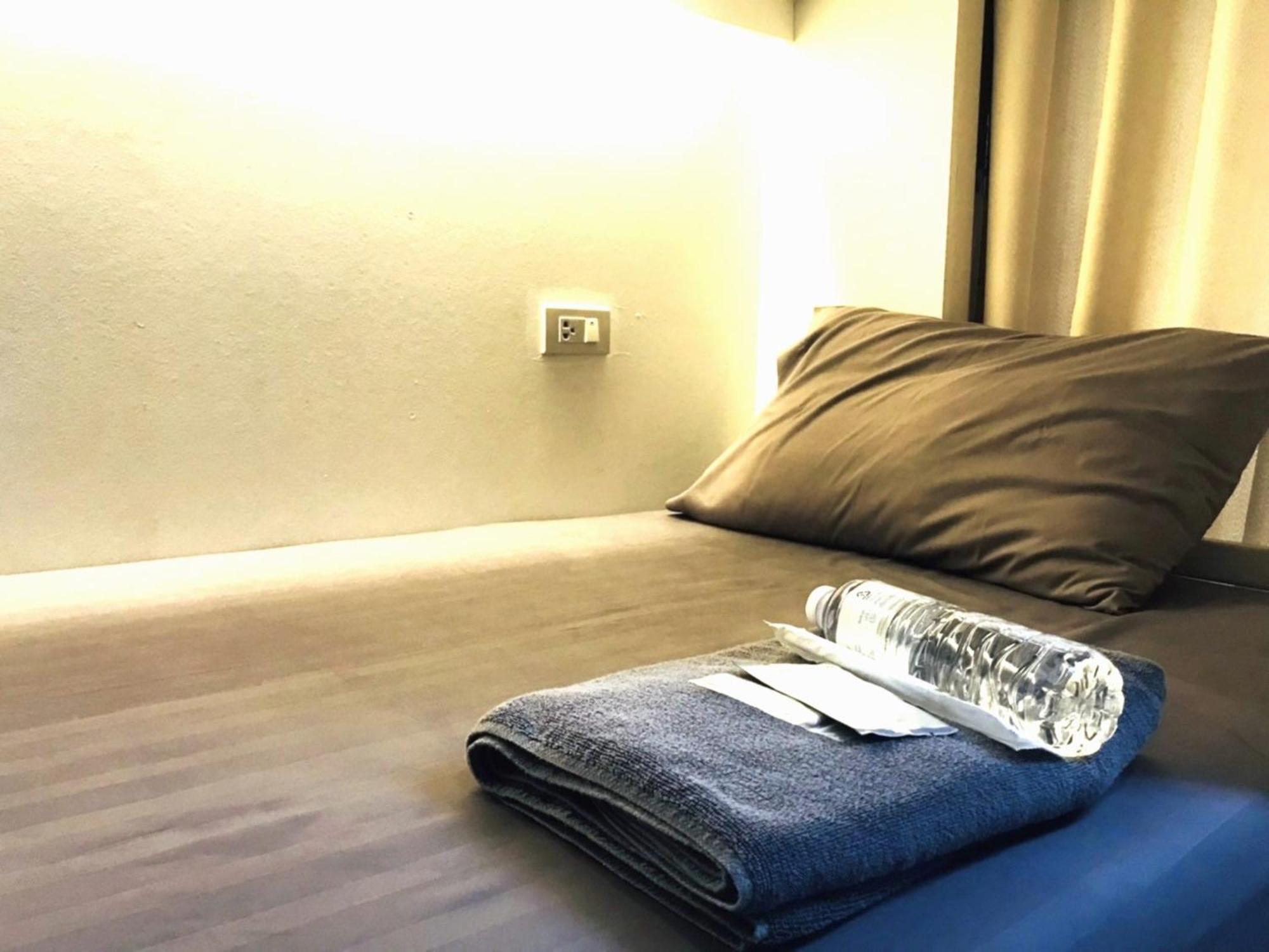 Shade House - Phuket Downtown Hostel Стая снимка