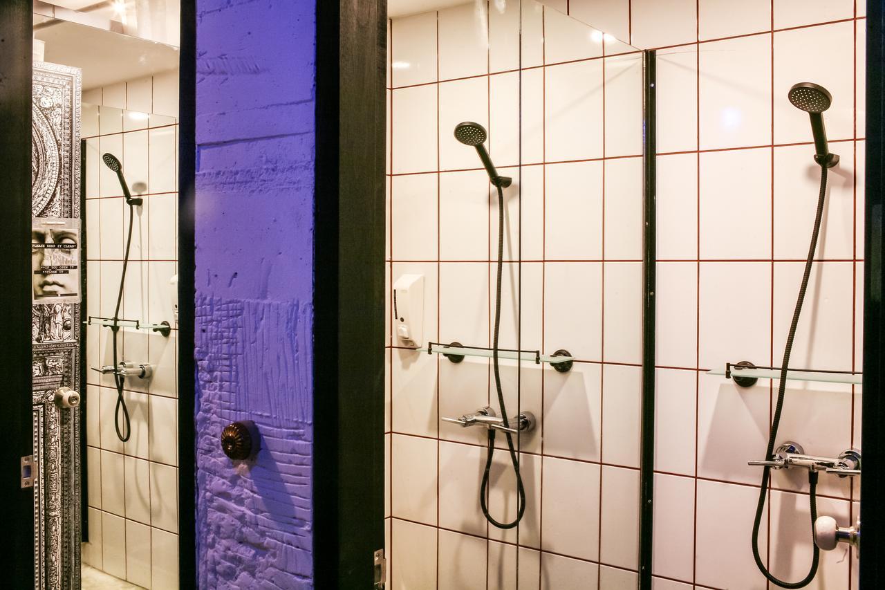 Shade House - Phuket Downtown Hostel Екстериор снимка