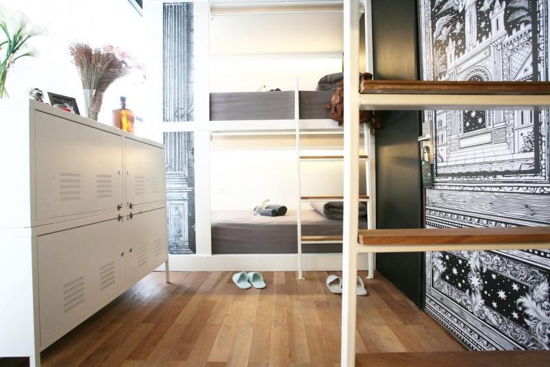 Shade House - Phuket Downtown Hostel Екстериор снимка