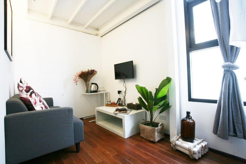 Shade House - Phuket Downtown Hostel Екстериор снимка
